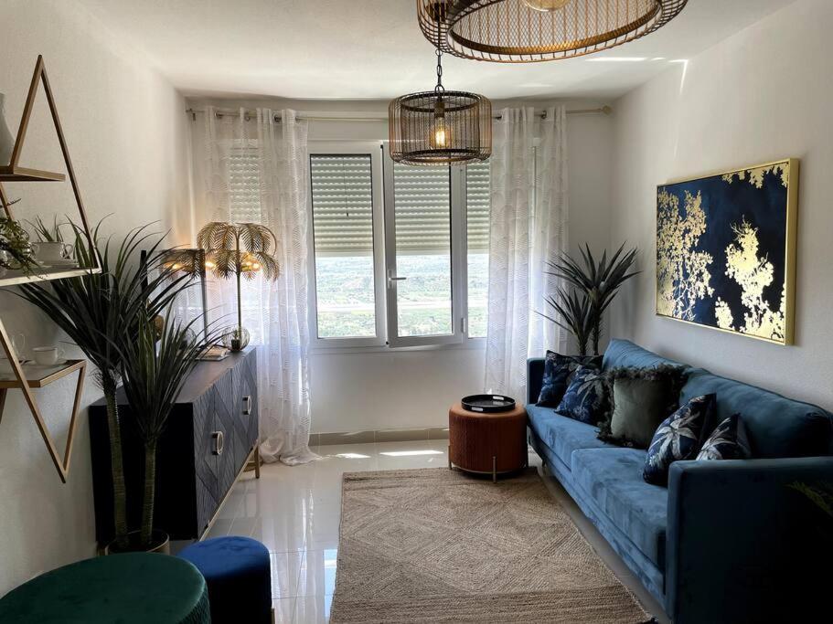 Couples Only, Beautiful 1 Bedroom Apartment In Victoria Building 모야카 외부 사진