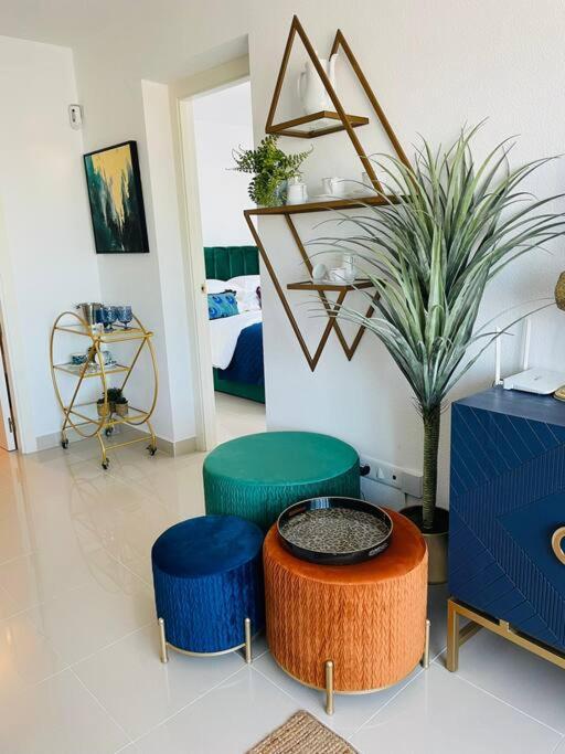 Couples Only, Beautiful 1 Bedroom Apartment In Victoria Building 모야카 외부 사진